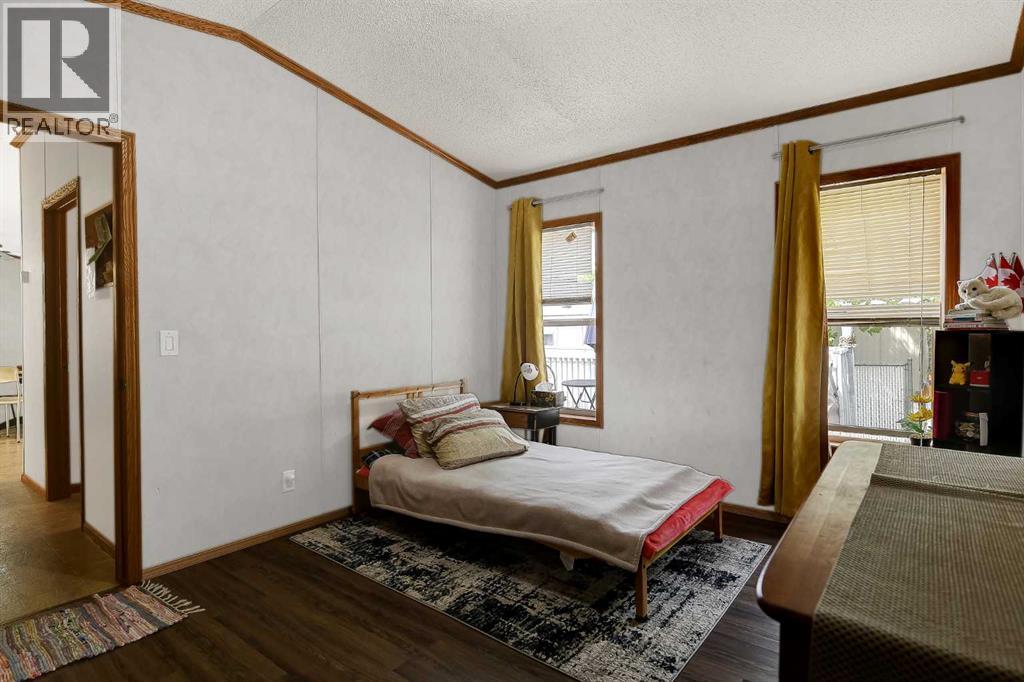 9730 120 Avenue - 14