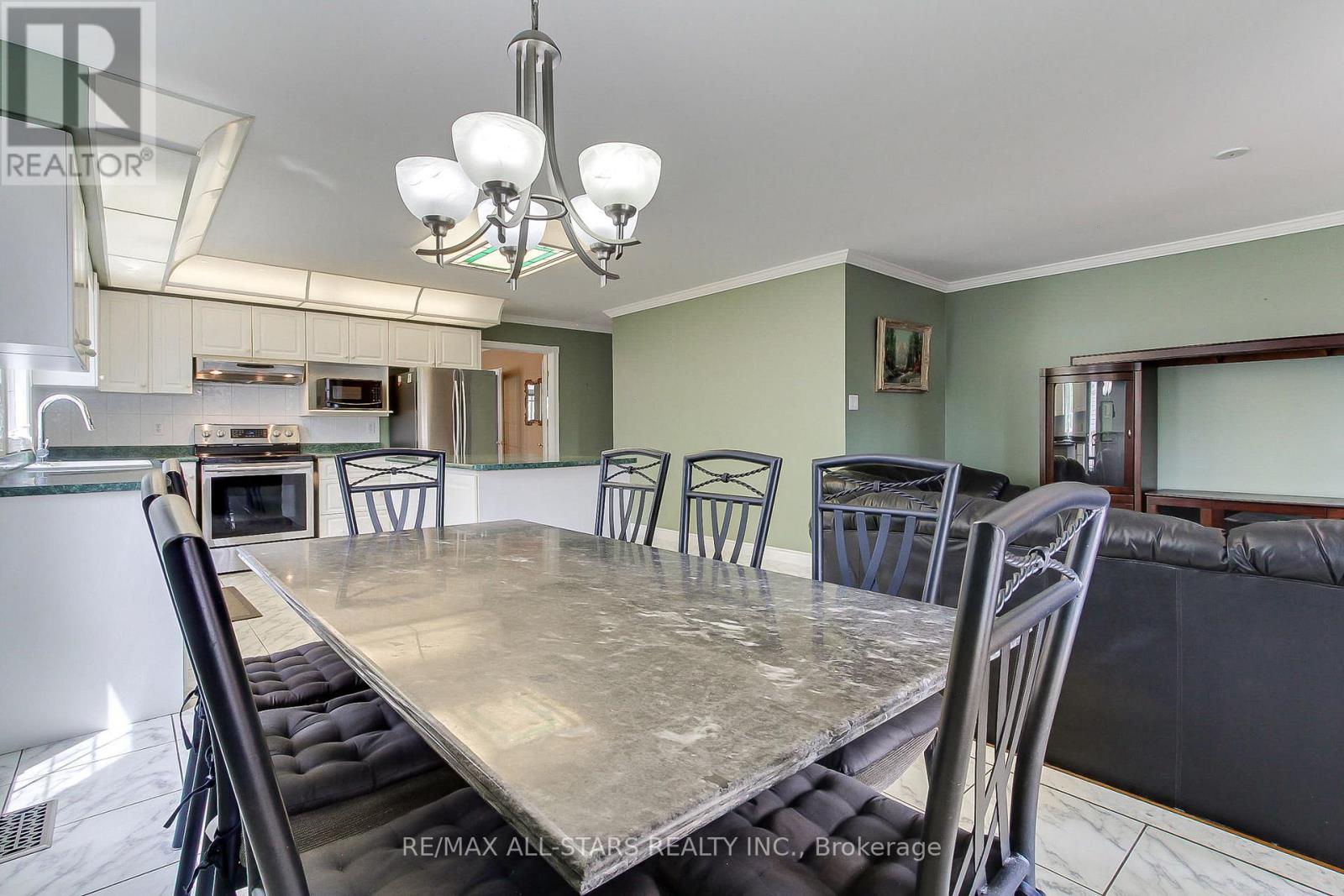 41 CAPTAIN ARMSTRONG LANE - 21