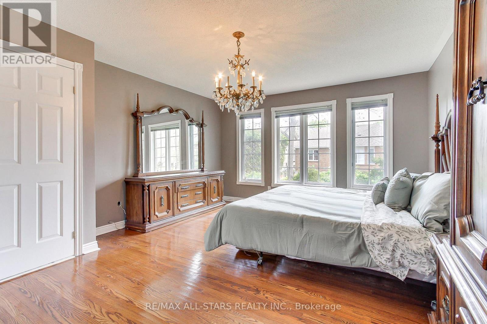 41 CAPTAIN ARMSTRONG LANE - 26
