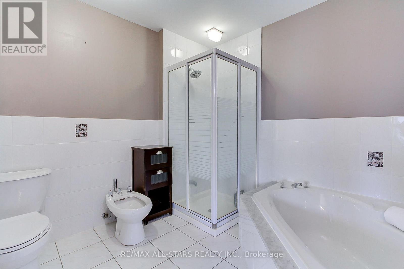 41 CAPTAIN ARMSTRONG LANE - 30