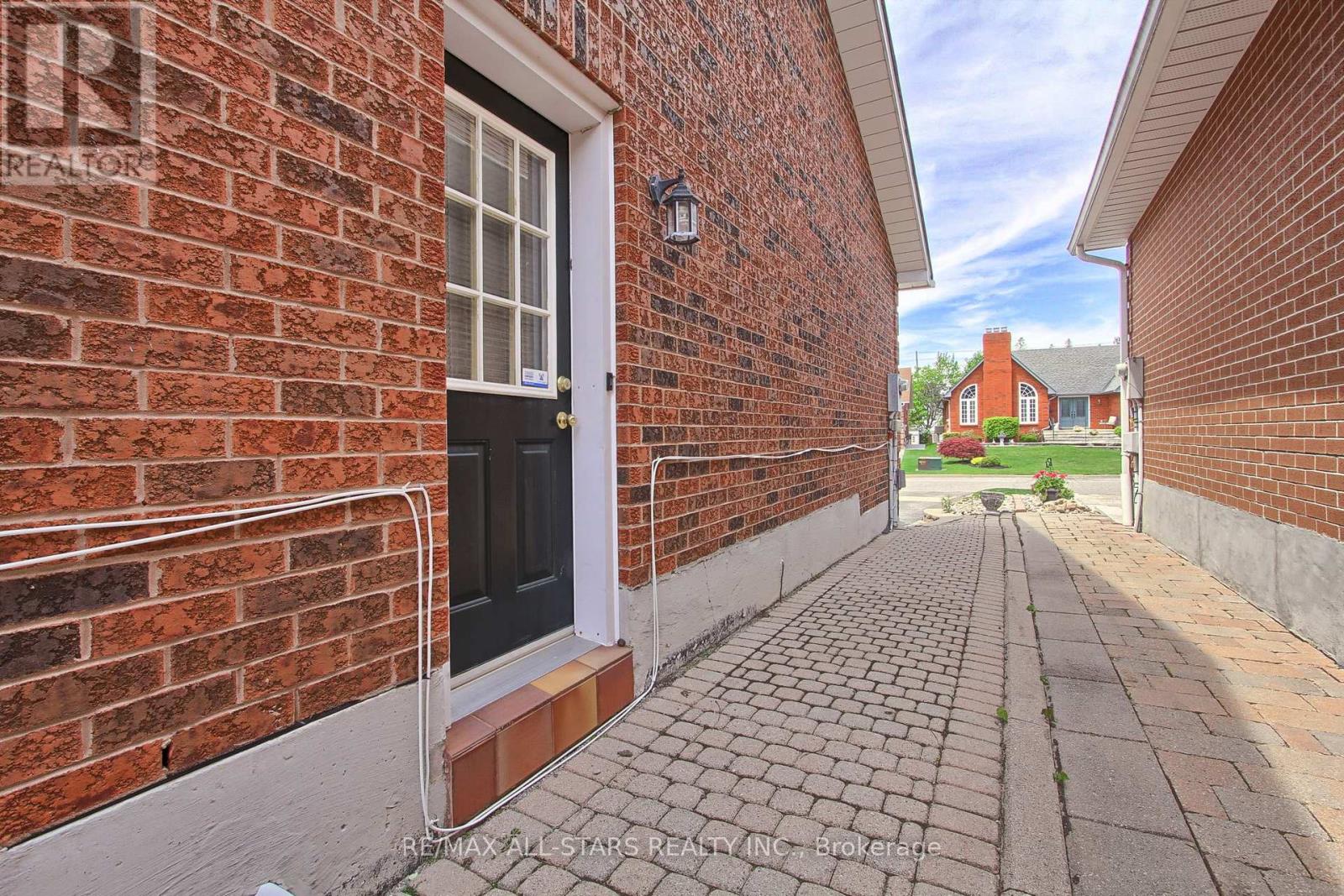 41 CAPTAIN ARMSTRONG LANE - 49