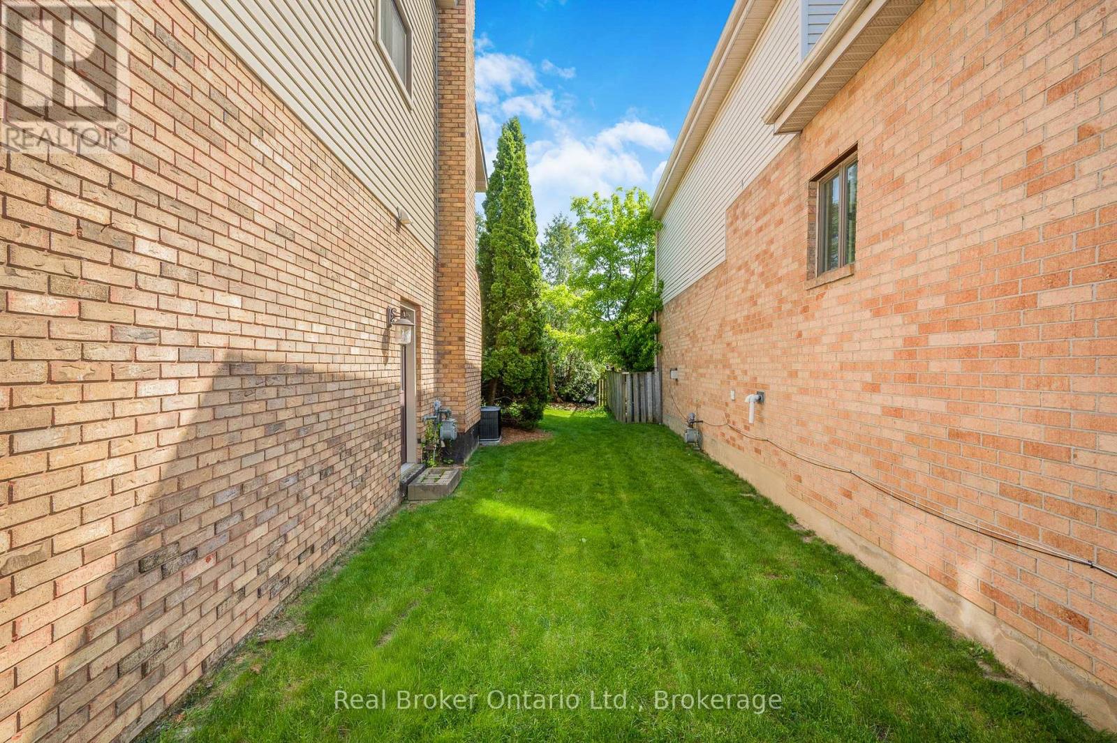 206 ATHENIA DRIVE - 38
