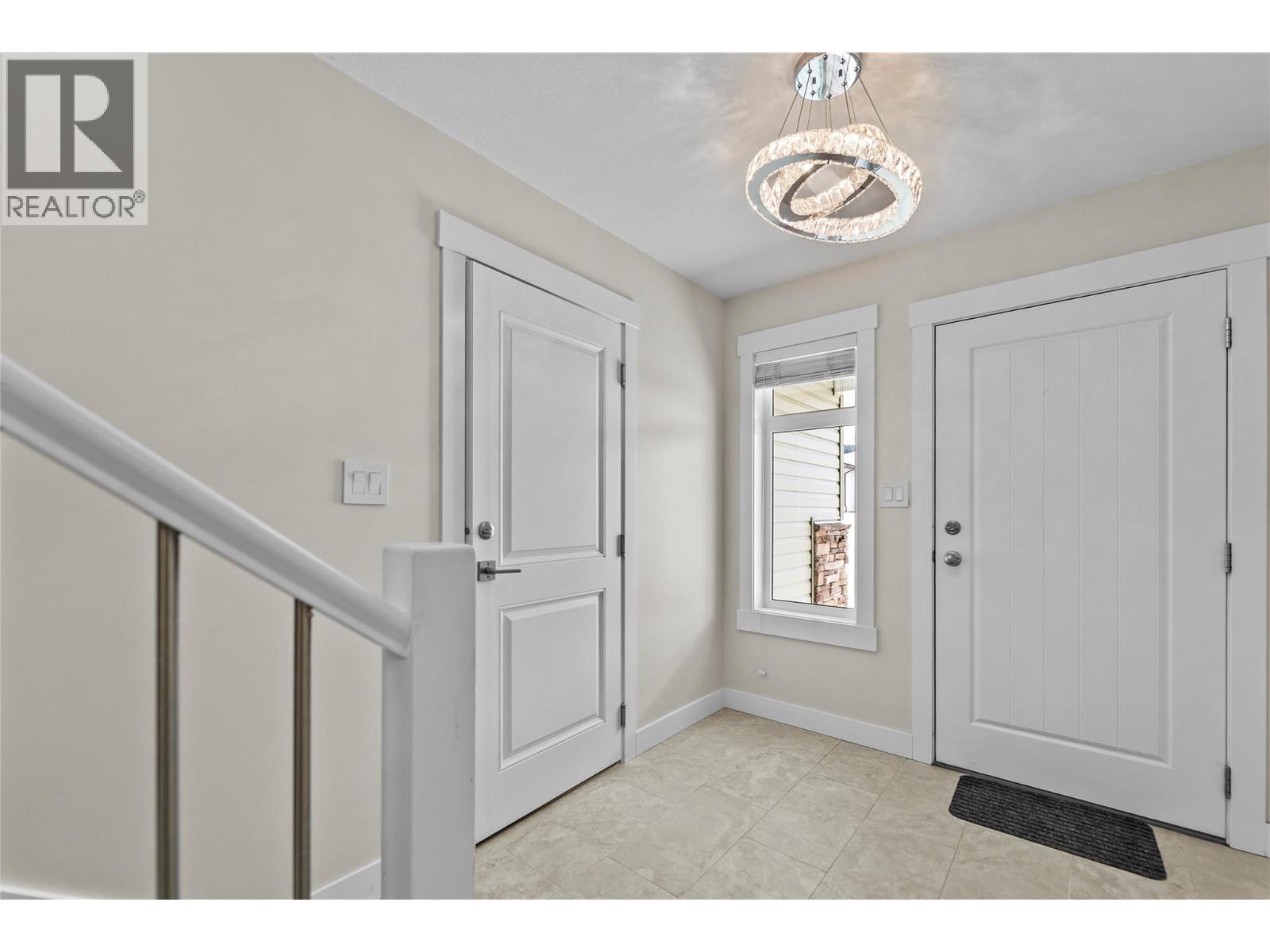 469 DALADON Drive - Image 3