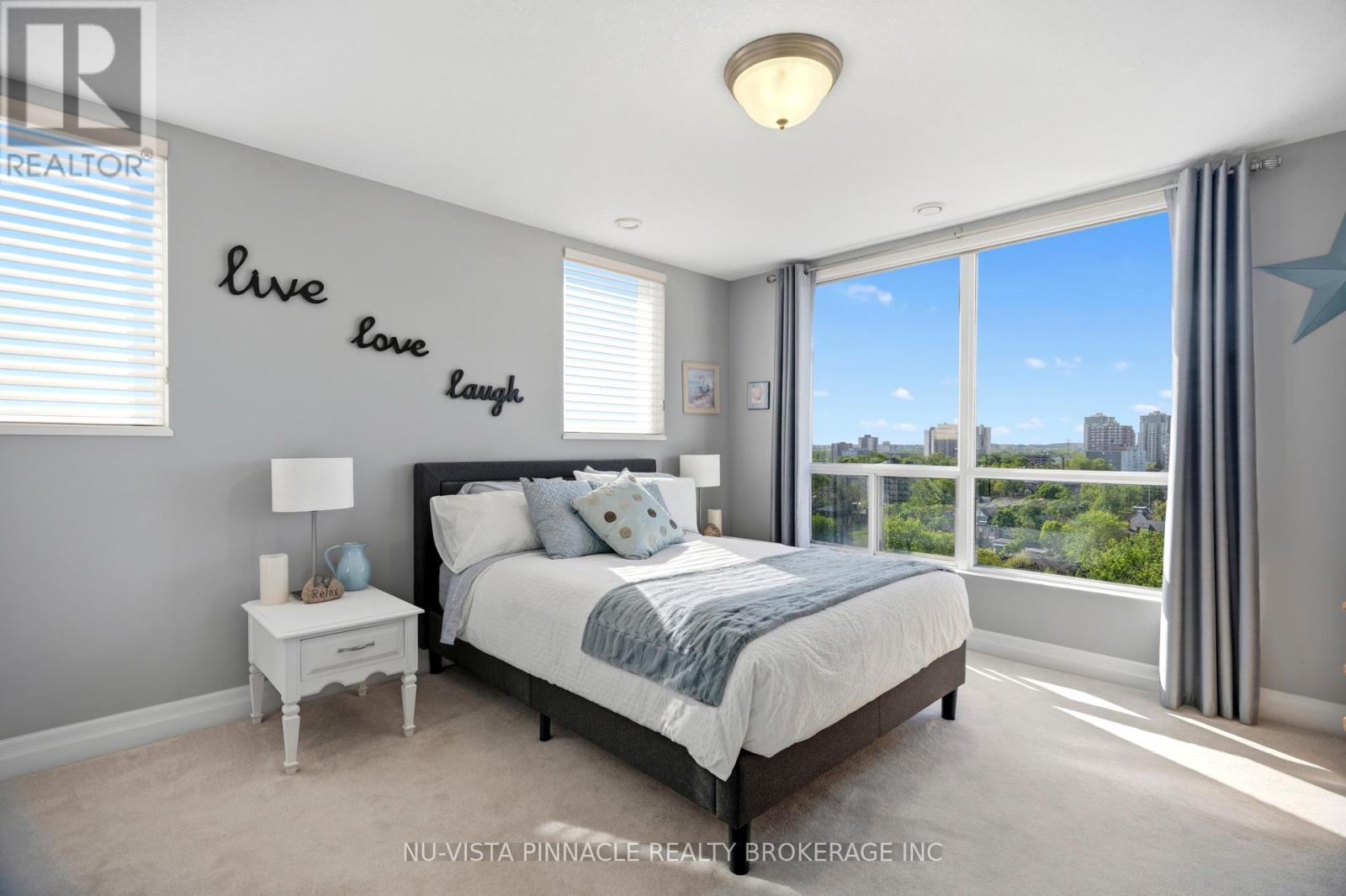 #1303 250 PALL MALL STREET - 22