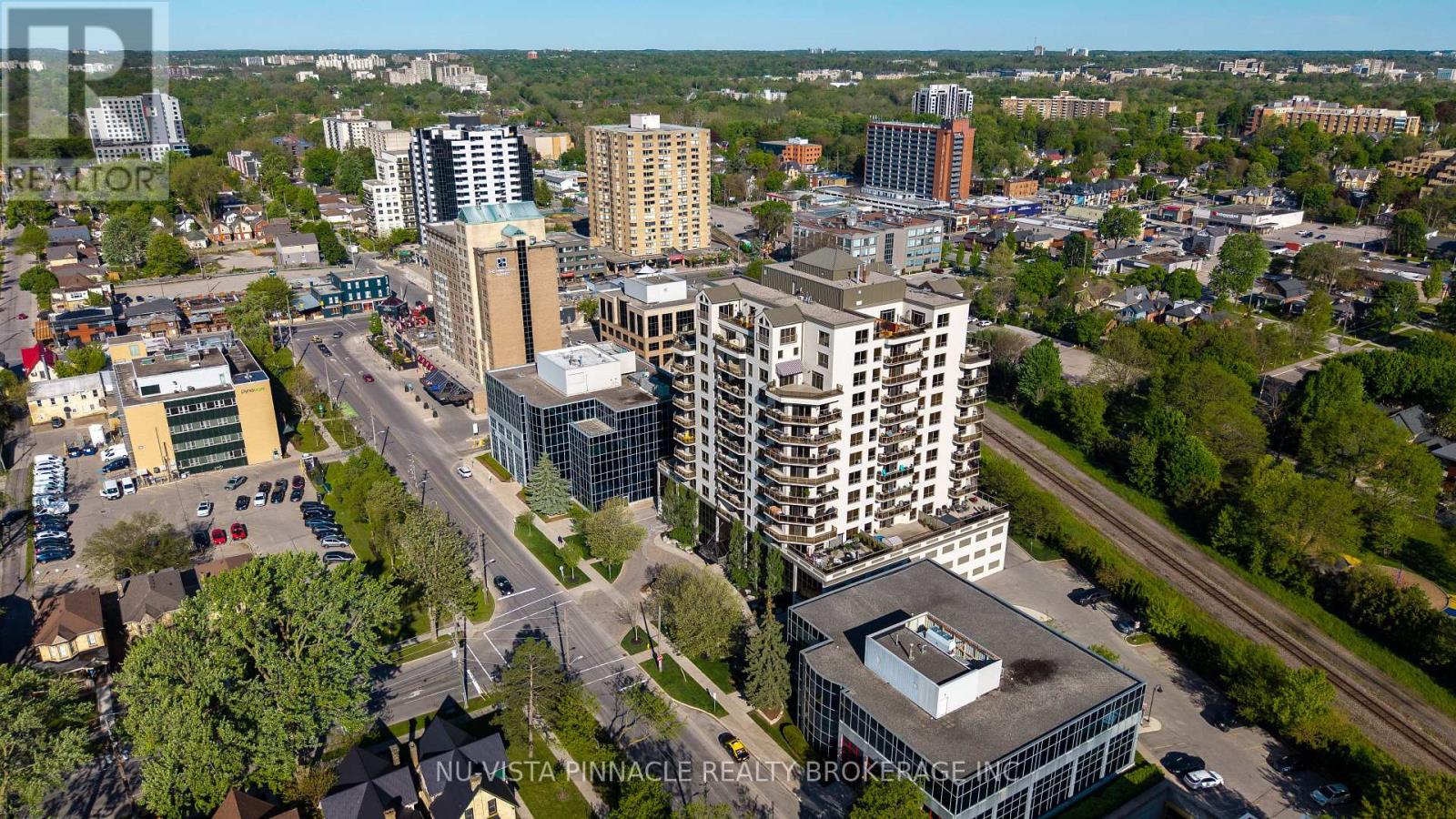 #1303 250 PALL MALL STREET - 40