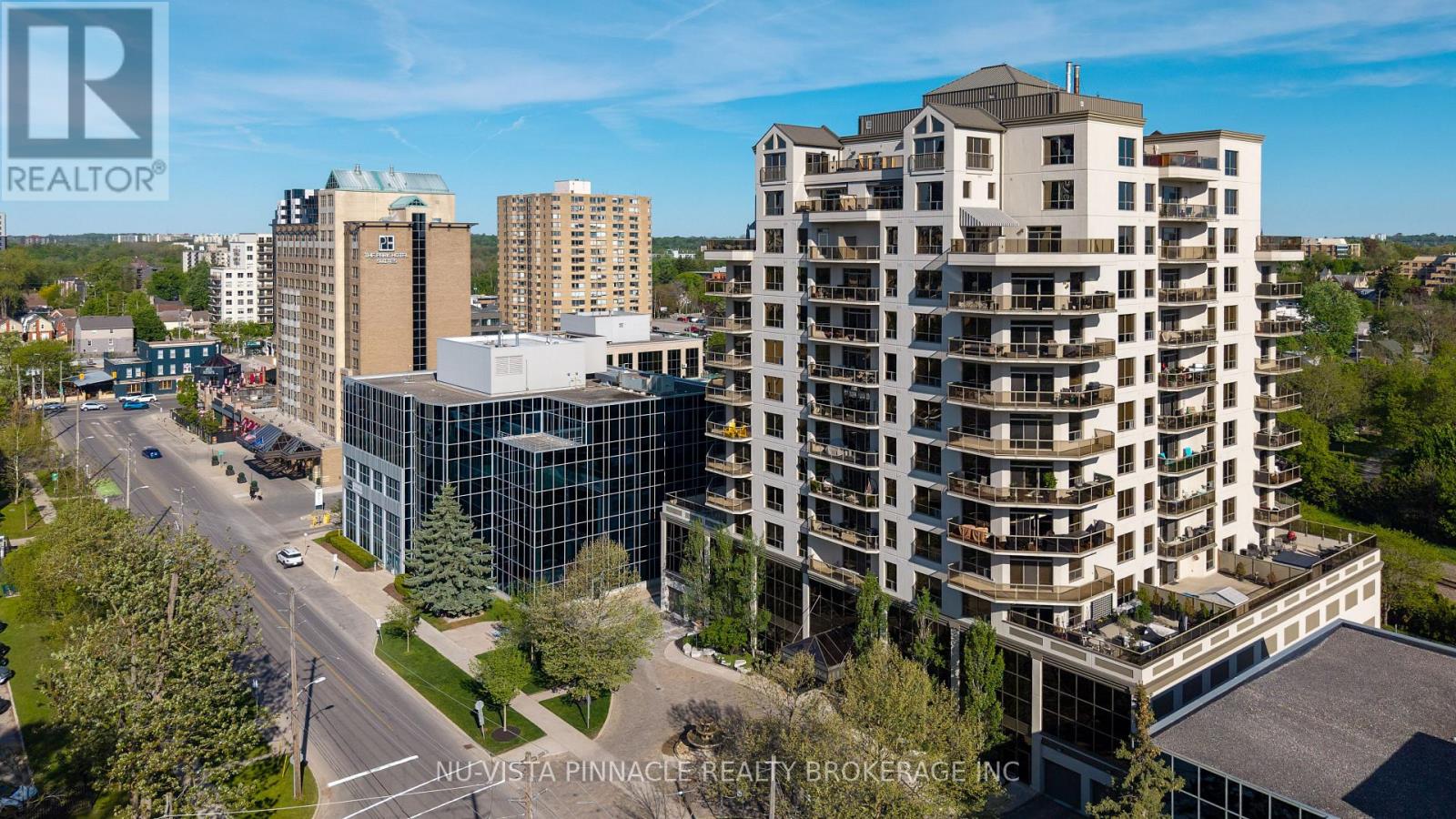 #1303 250 PALL MALL STREET - 42