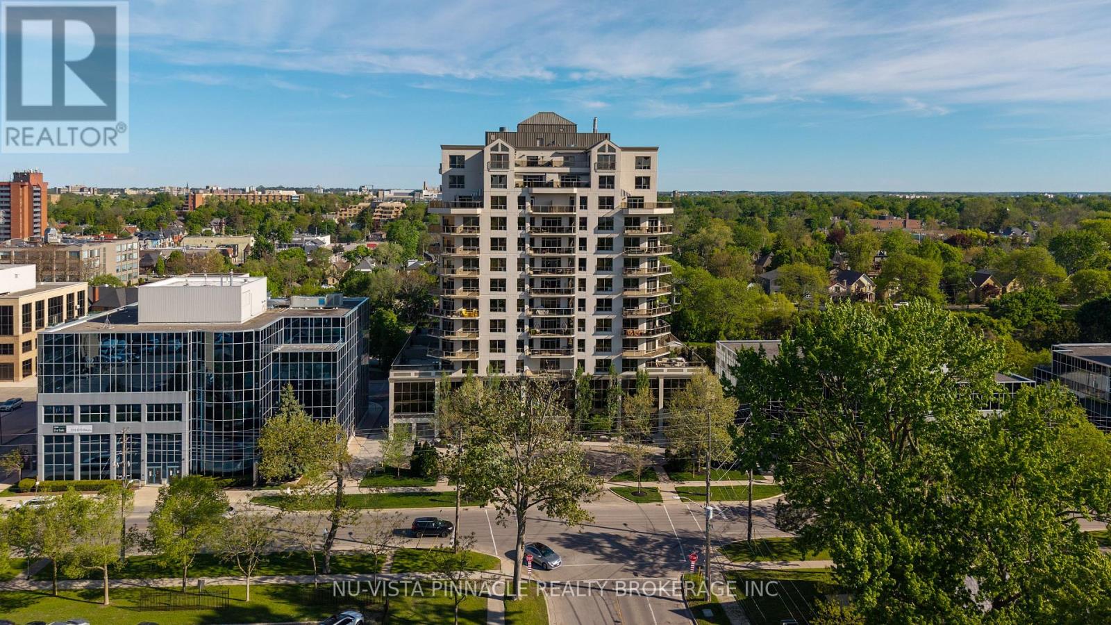 #1303 250 PALL MALL STREET - 43