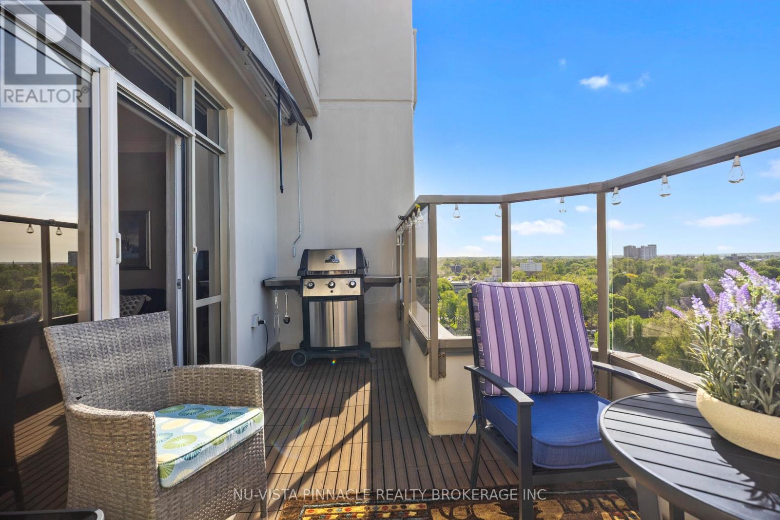 #1303 250 PALL MALL STREET - 9