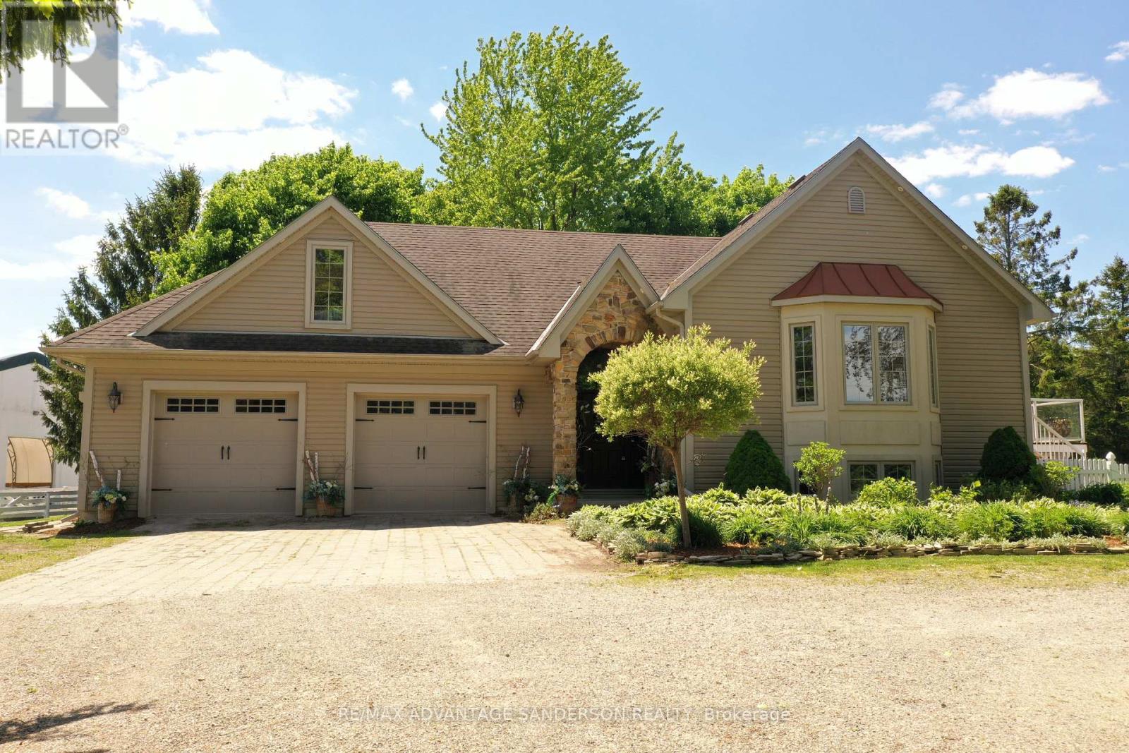 4099 MCINTOSH DRIVE - 2