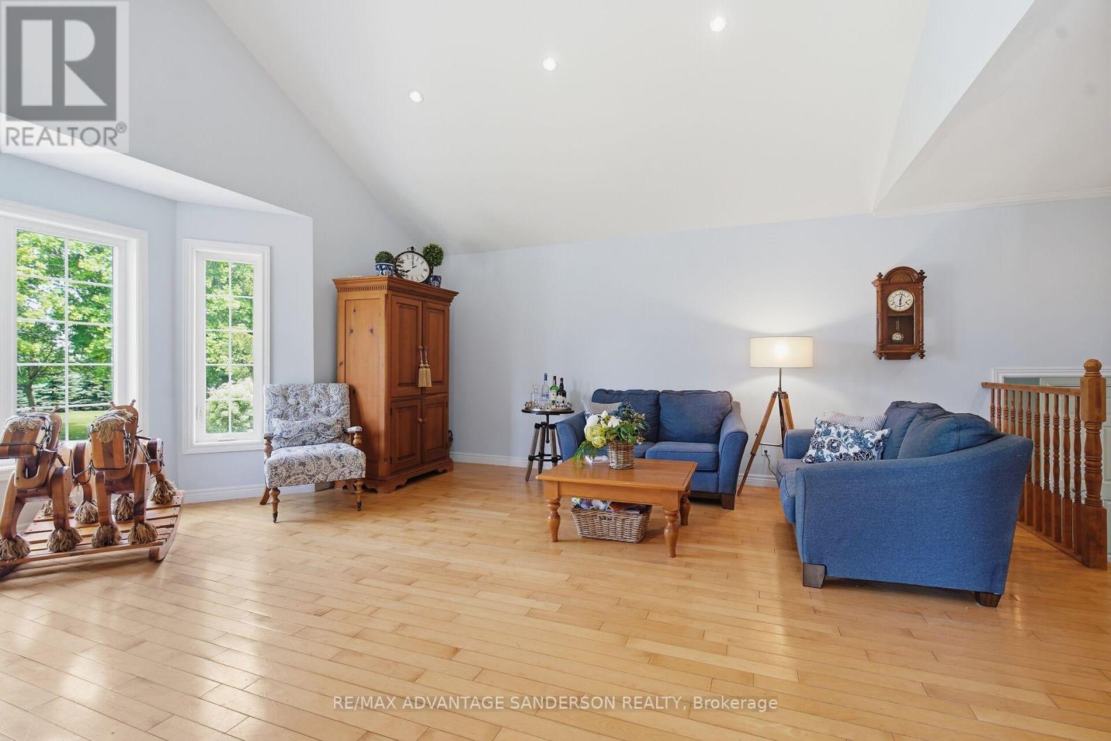 4099 MCINTOSH DRIVE - 27