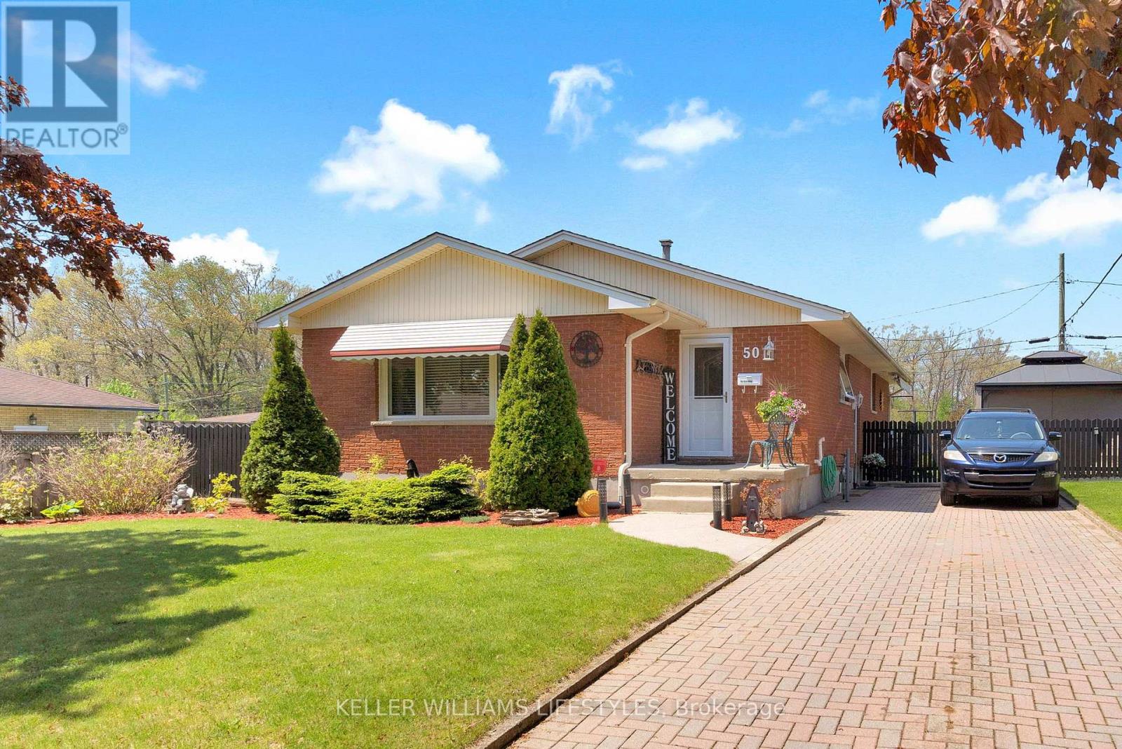 50 ALGONQUIN CRESCENT - 1