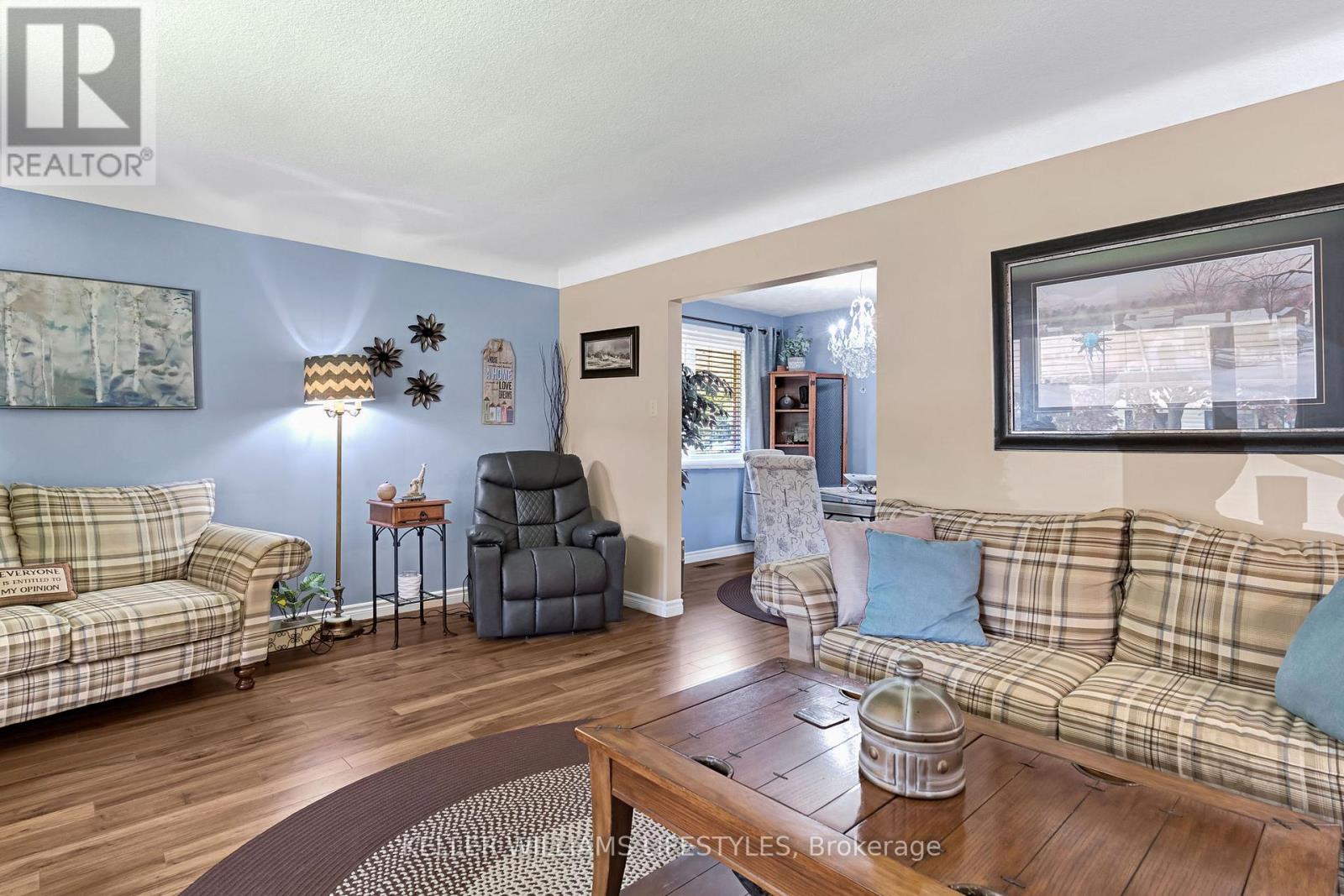 50 ALGONQUIN CRESCENT - 9