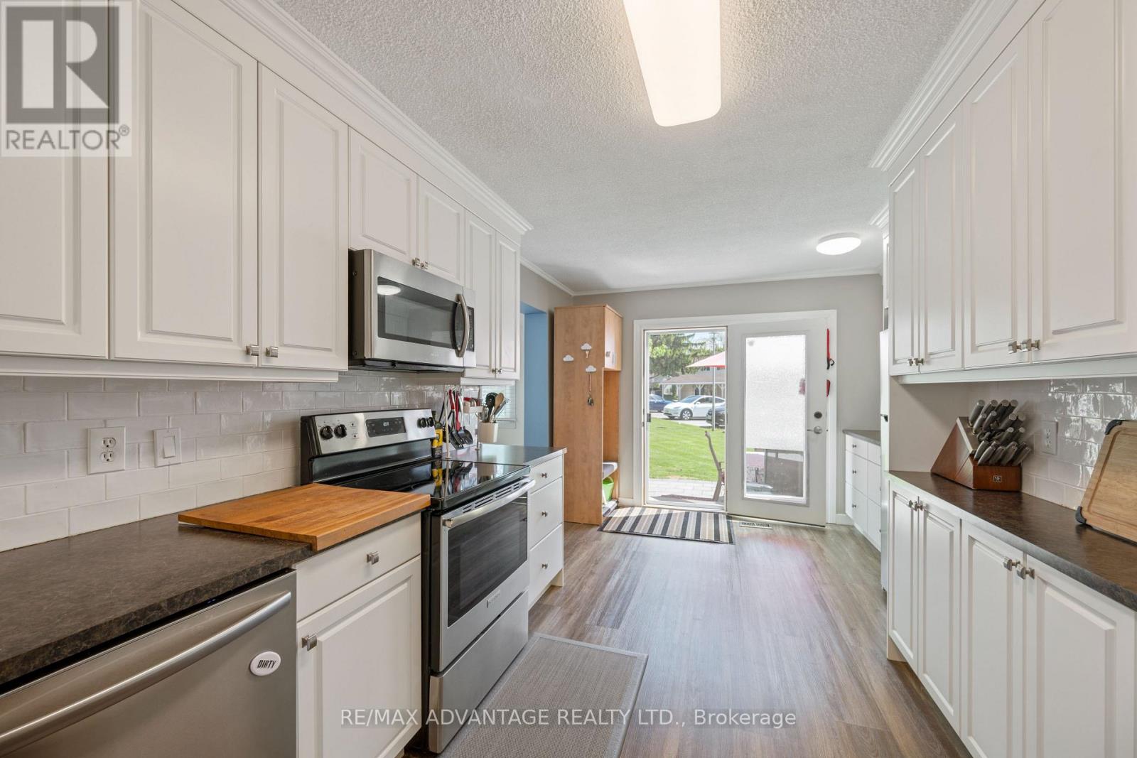 749 WILKINS STREET - 11