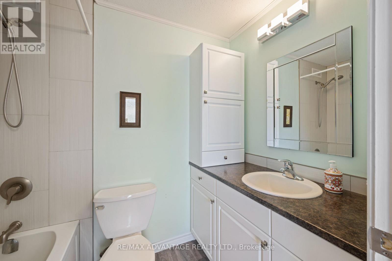 749 WILKINS STREET - 20