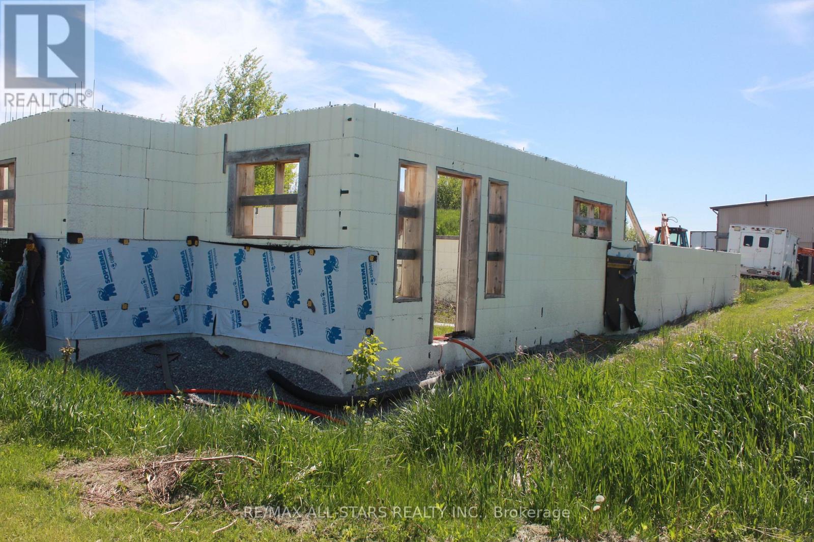 20894 WOODBINE AVENUE - 7