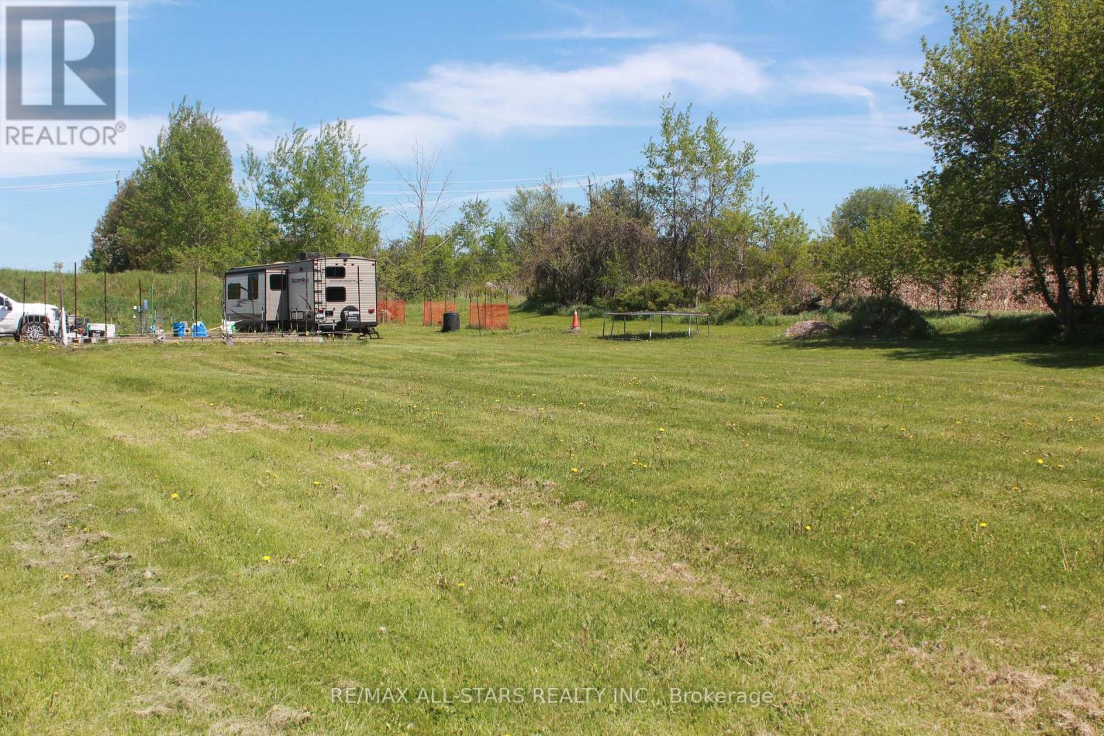 20894 WOODBINE AVENUE - 17