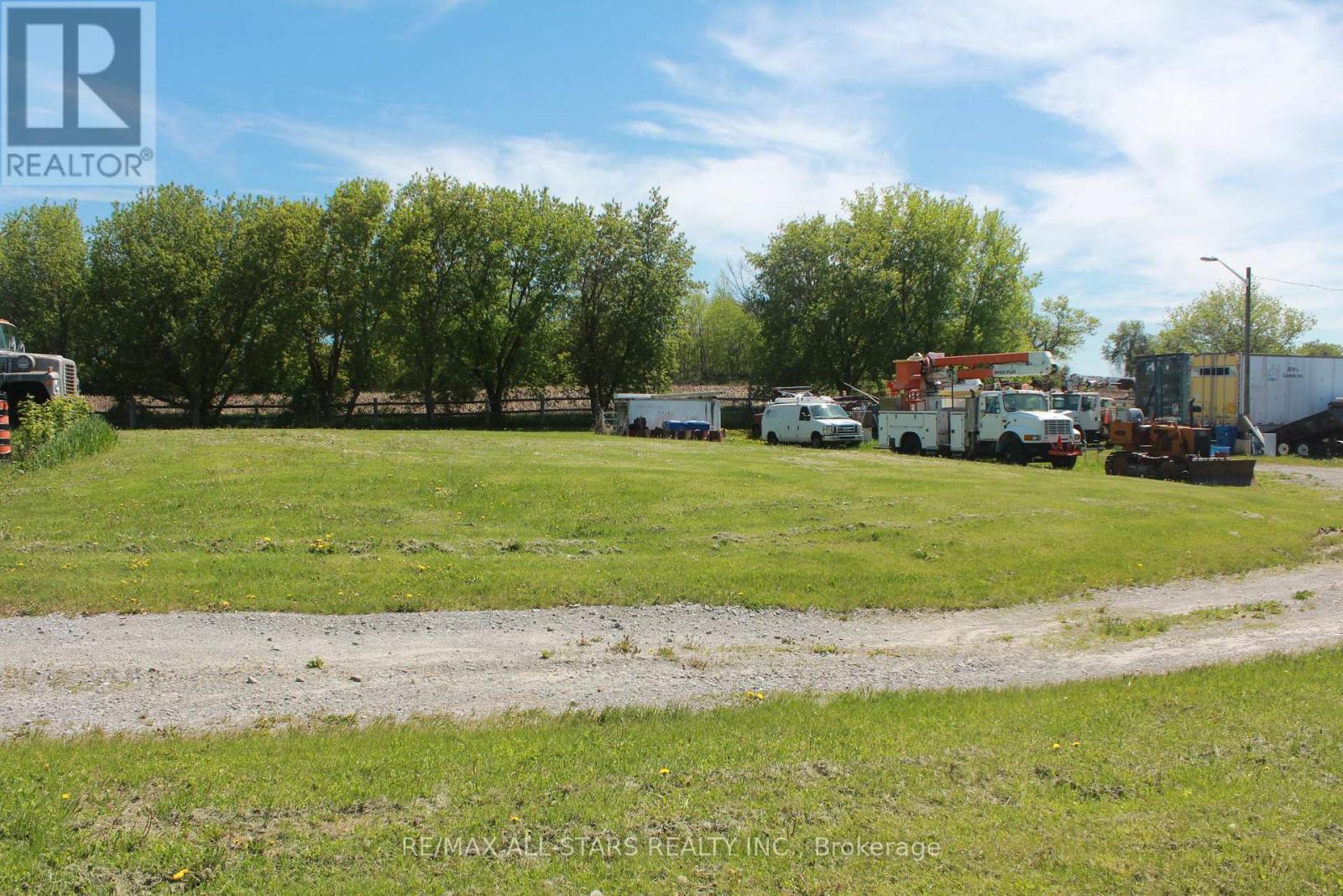 20894 WOODBINE AVENUE - 12