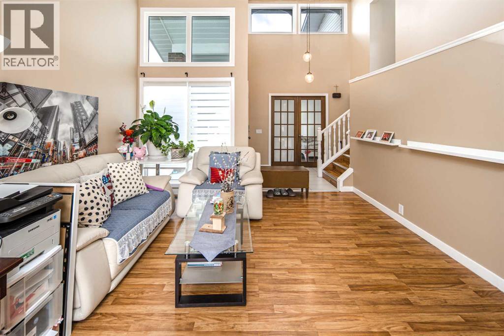 180 Woodglen Way SW - 11