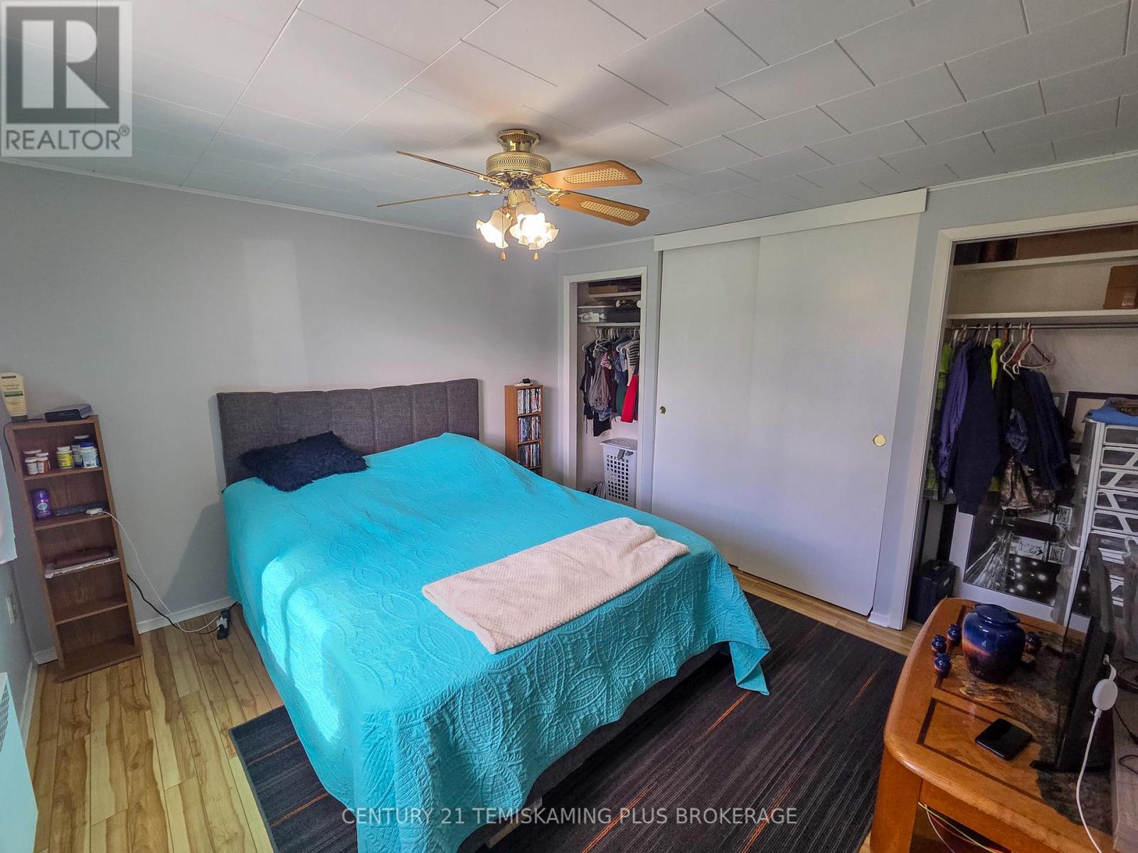 46 FIFTH STREET W - 21