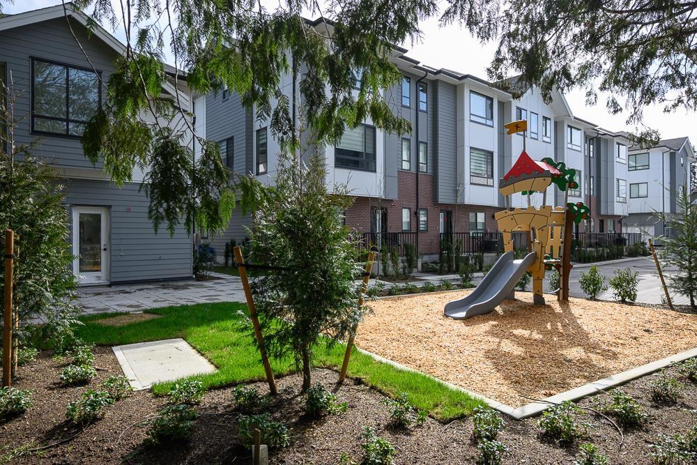 12 12635 63 AVENUE, Surrey