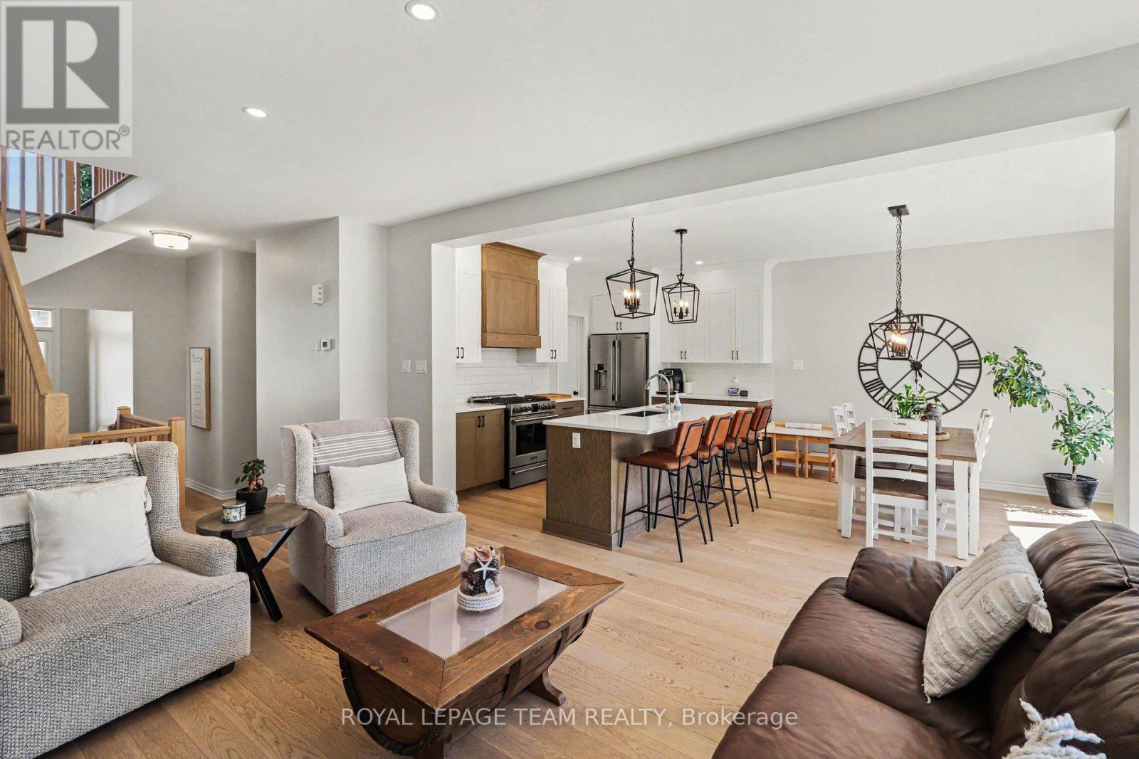 115 BONNE RENOMMEE AVENUE - 11