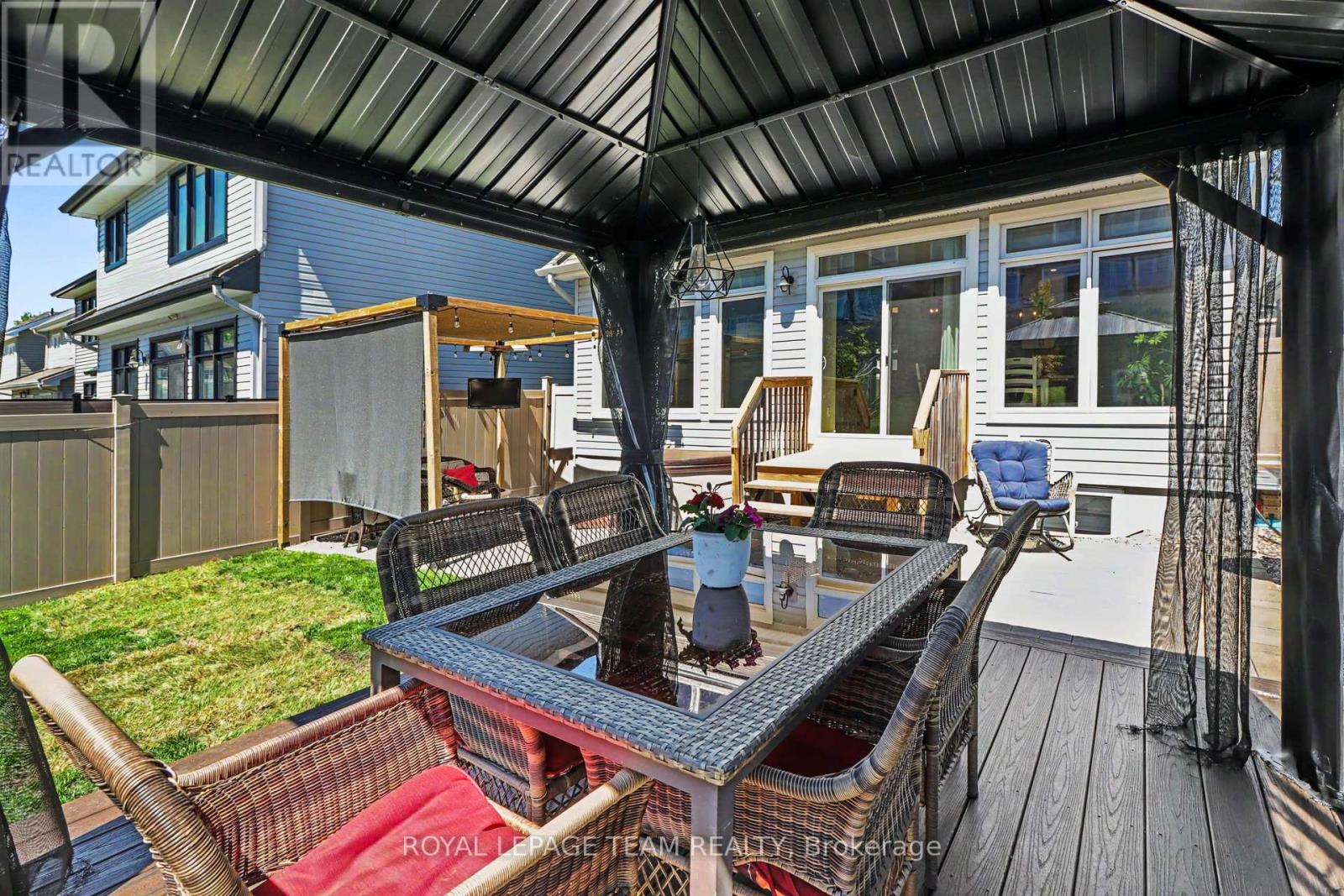 115 BONNE RENOMMEE AVENUE - 39