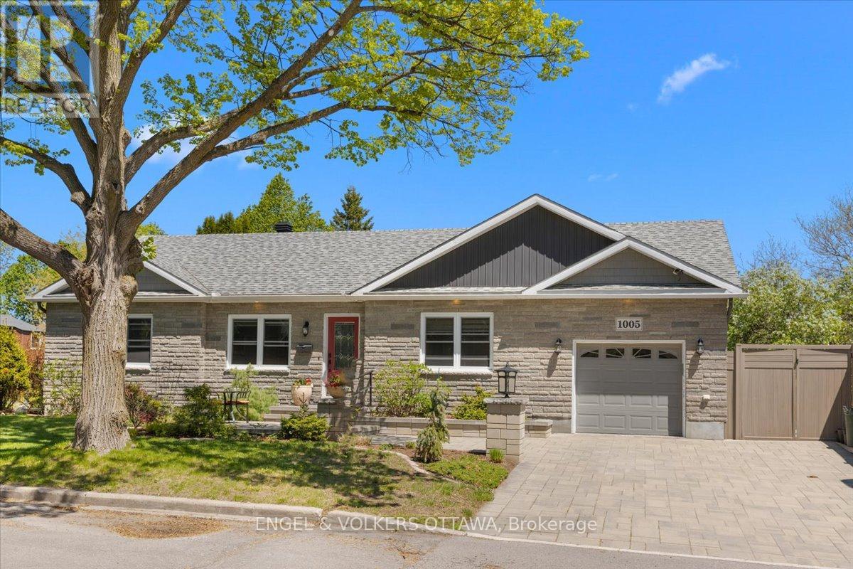 1005 GOLD CRESCENT - 40