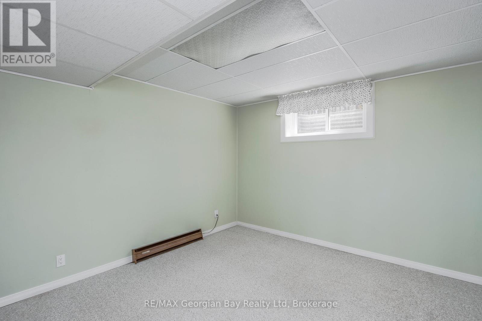 125 GILWOOD PARK DRIVE - 40