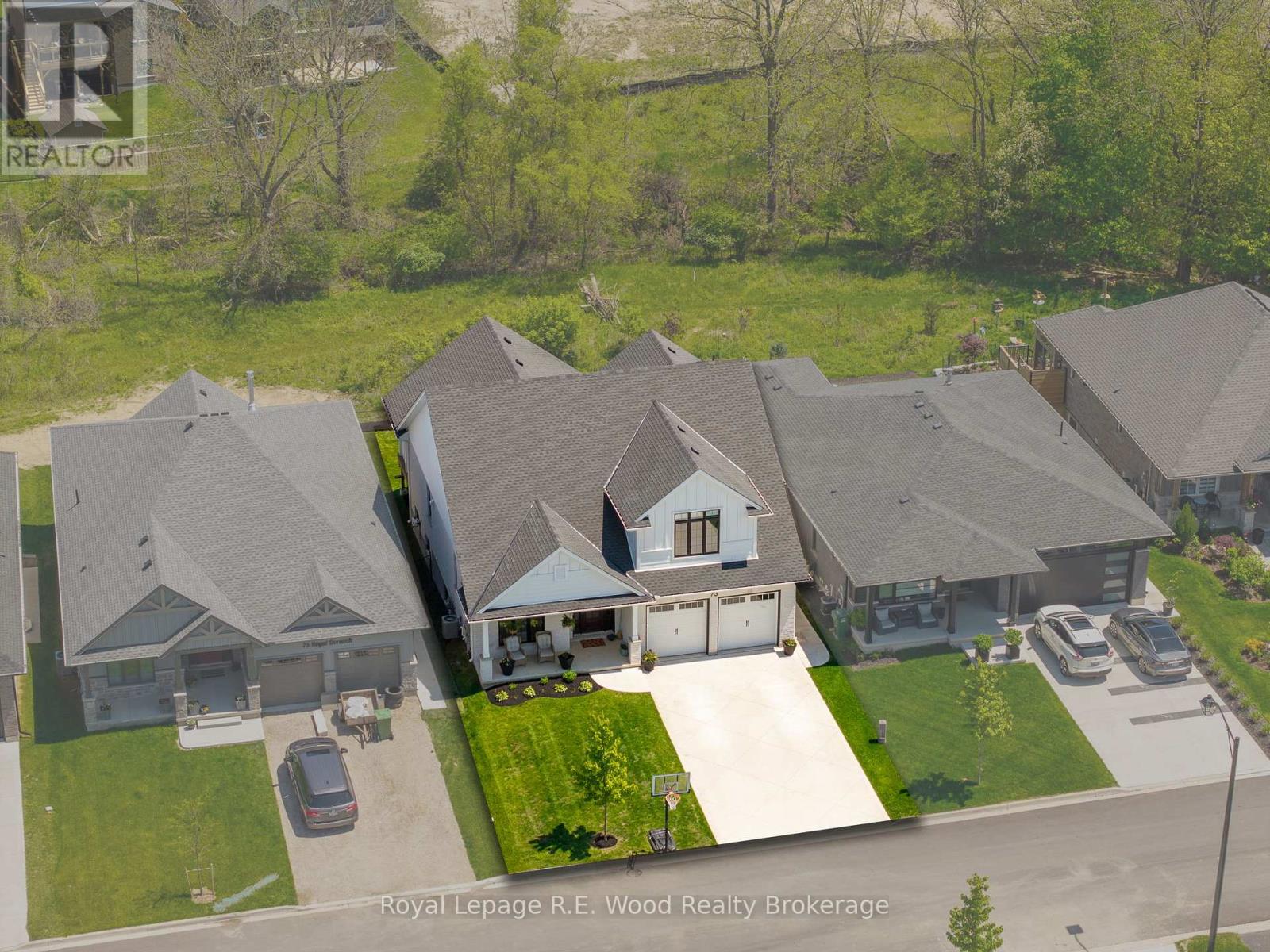 73 ROYAL DORNOCH DRIVE - 42