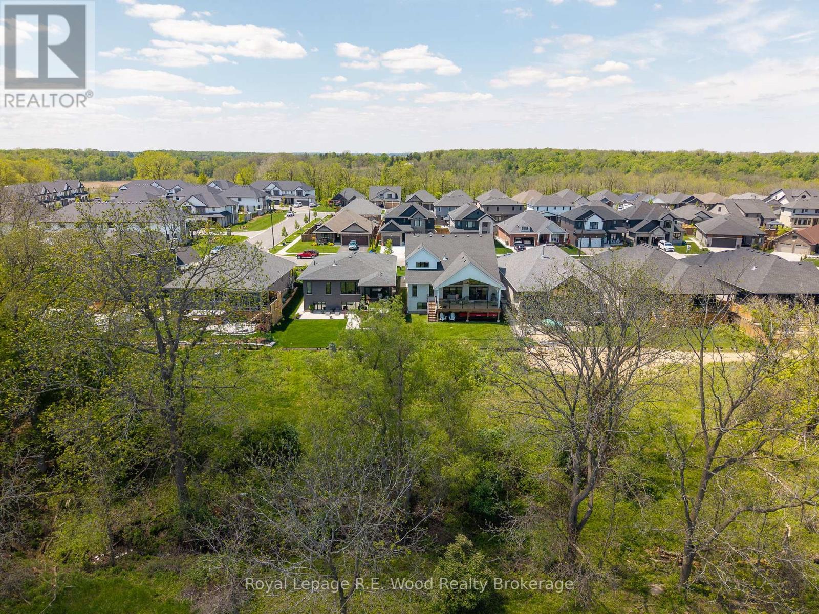 73 ROYAL DORNOCH DRIVE - 44