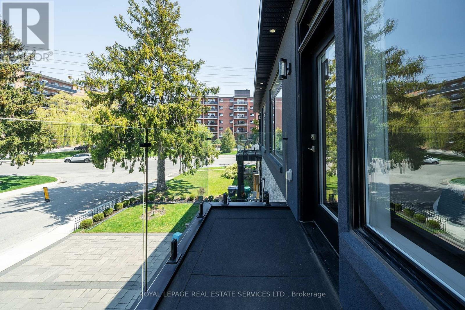 25A TECUMSETH AVENUE - 28