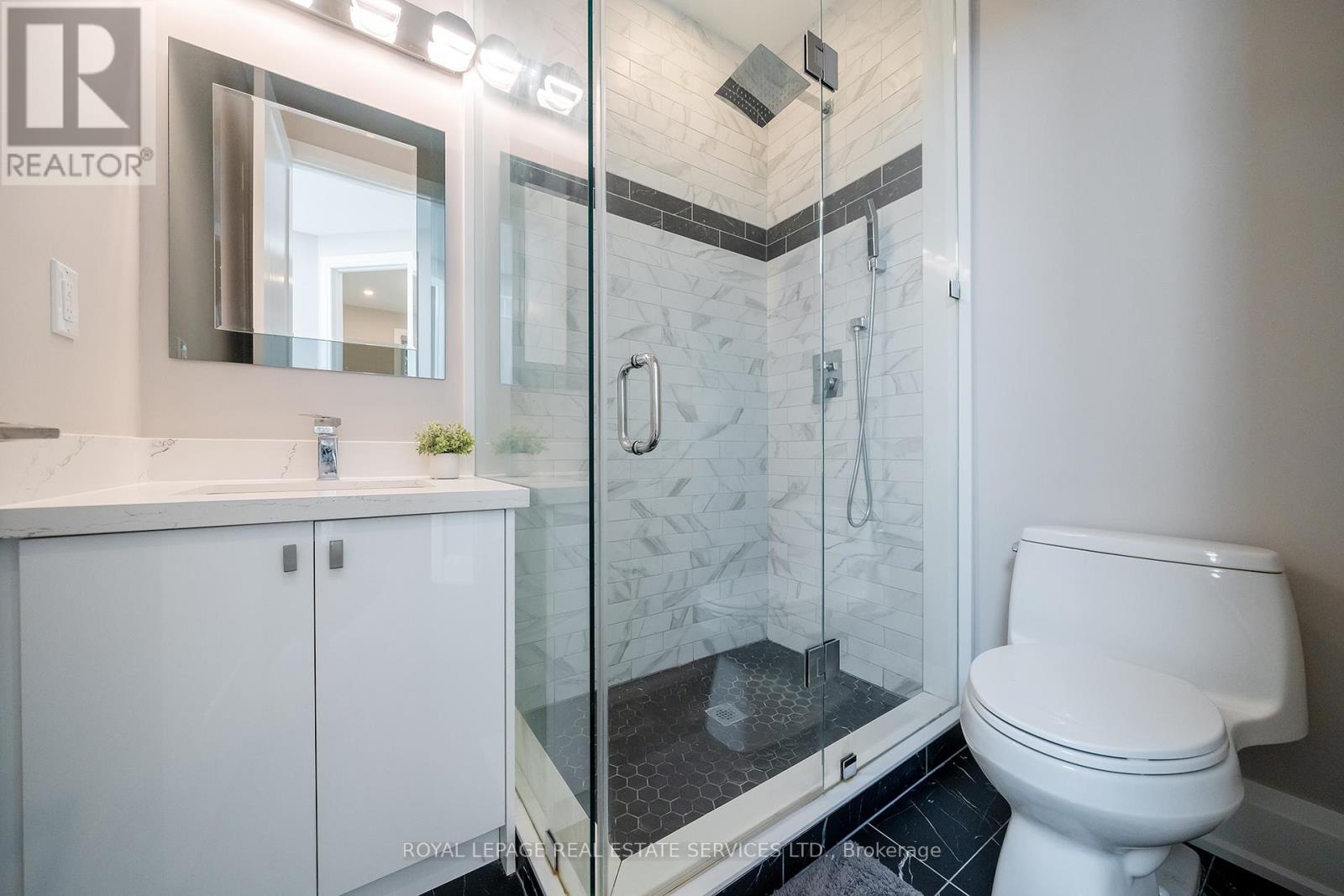 25A TECUMSETH AVENUE - 38