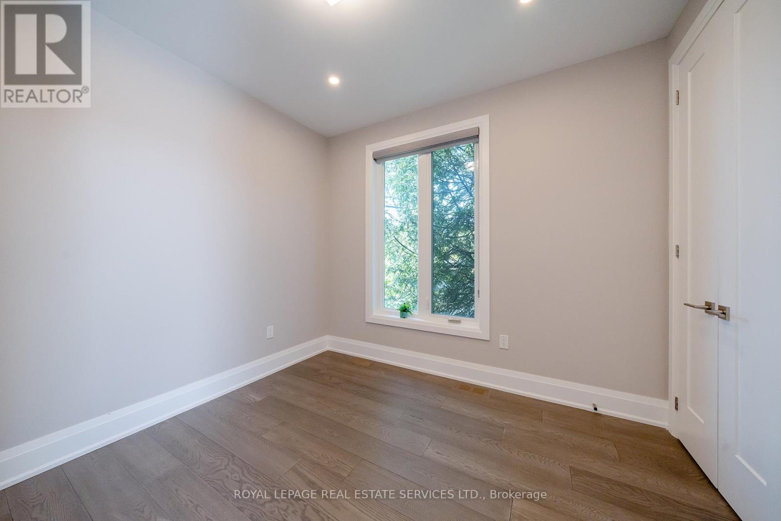 25A TECUMSETH AVENUE - 39