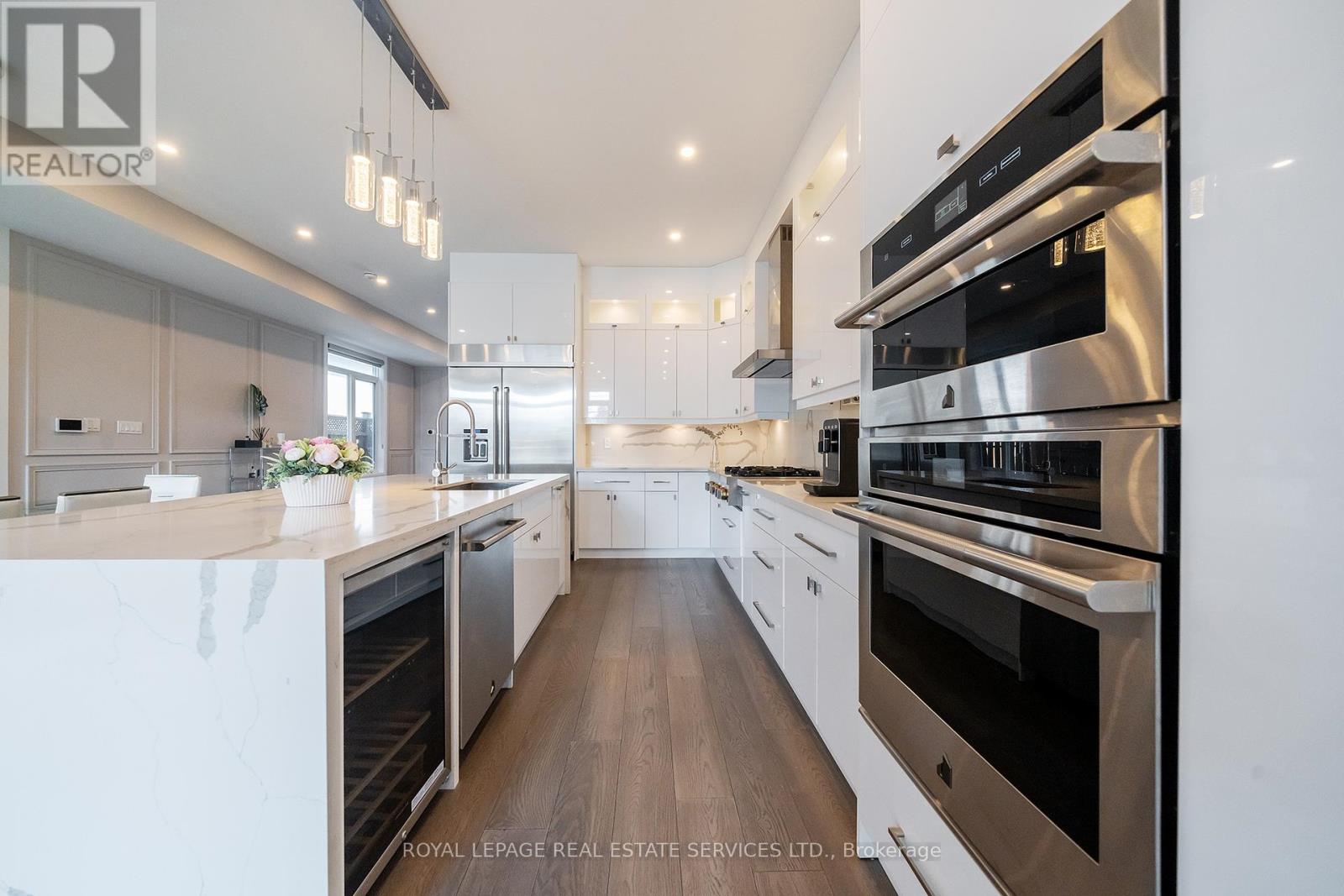 25A TECUMSETH AVENUE - 9