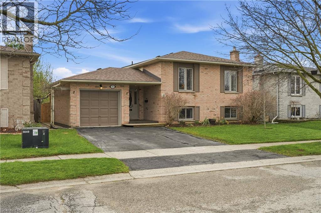 32 HOBART Crescent - Image 2