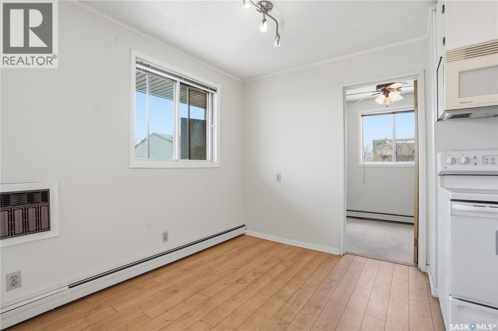 #316B 4040 8th STREET E - 14