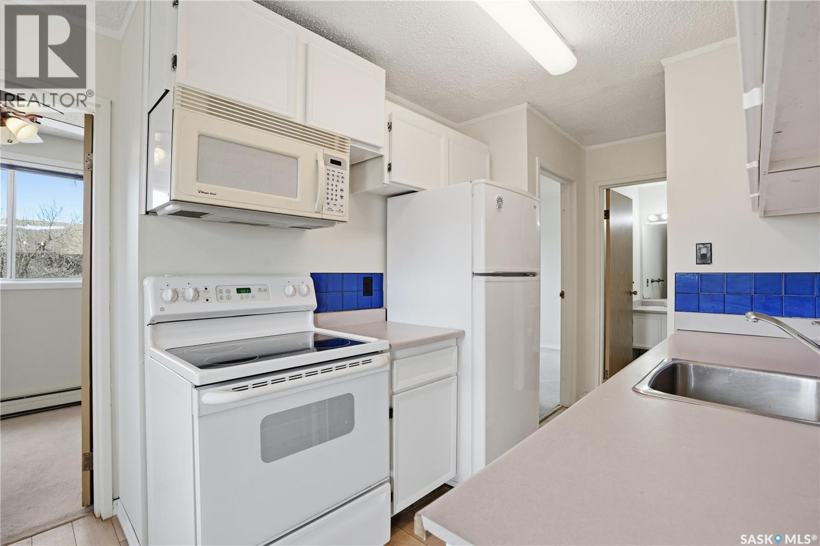 #316B 4040 8th STREET E - 17