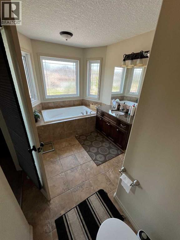 Master Bedroom 5-piece Ensuite