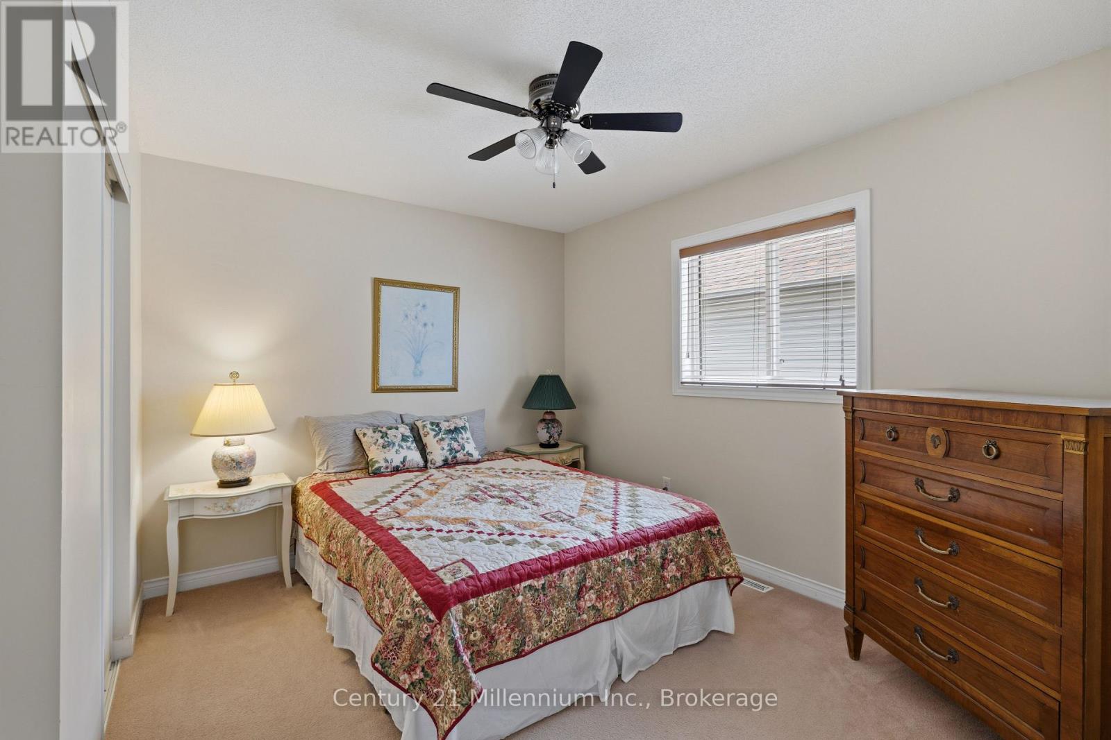 61 BUSH CRESCENT - 17