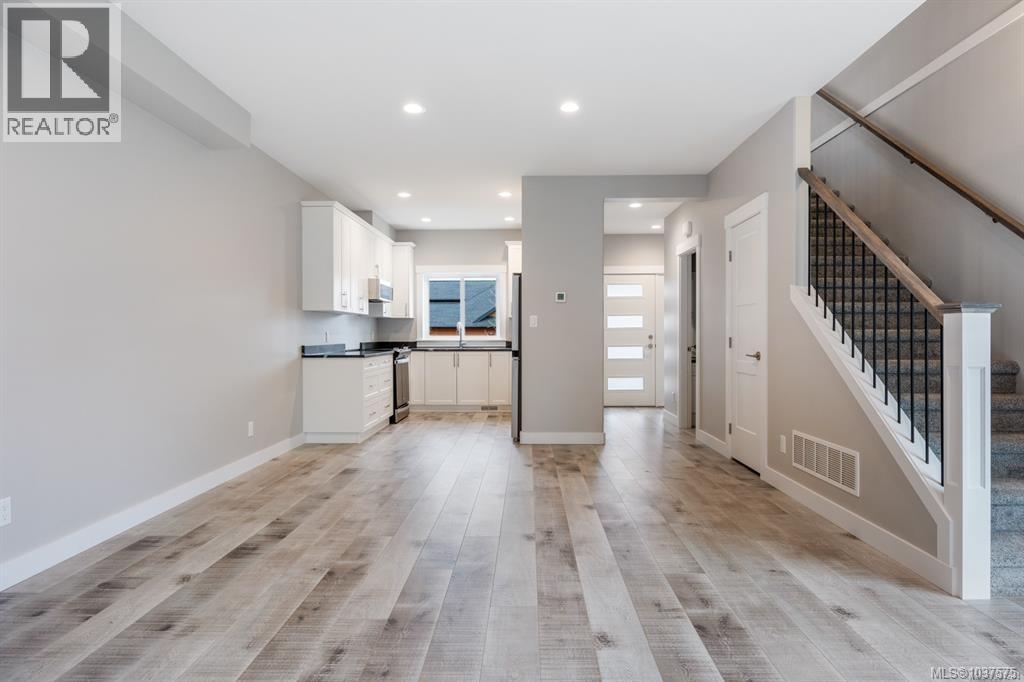2728 Twinberry St, Campbell River
