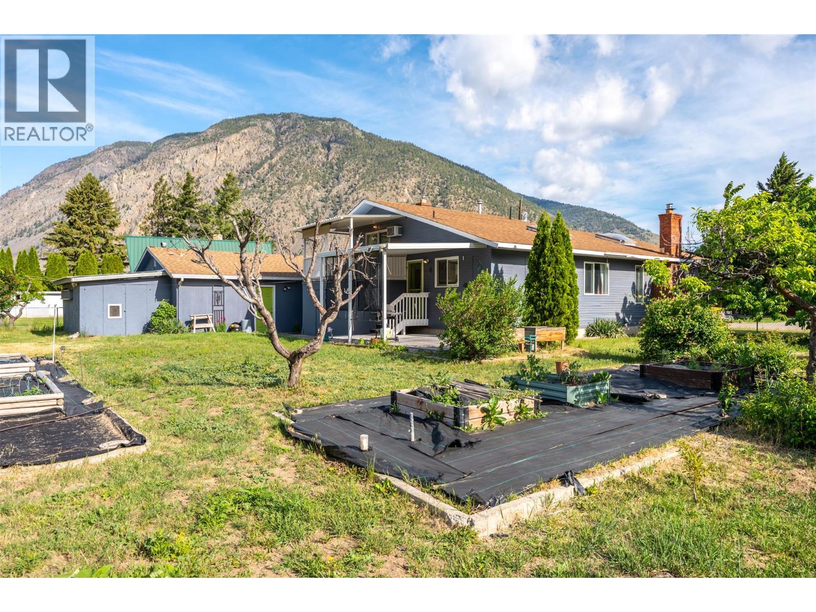  SYKES Crescent, Keremeos