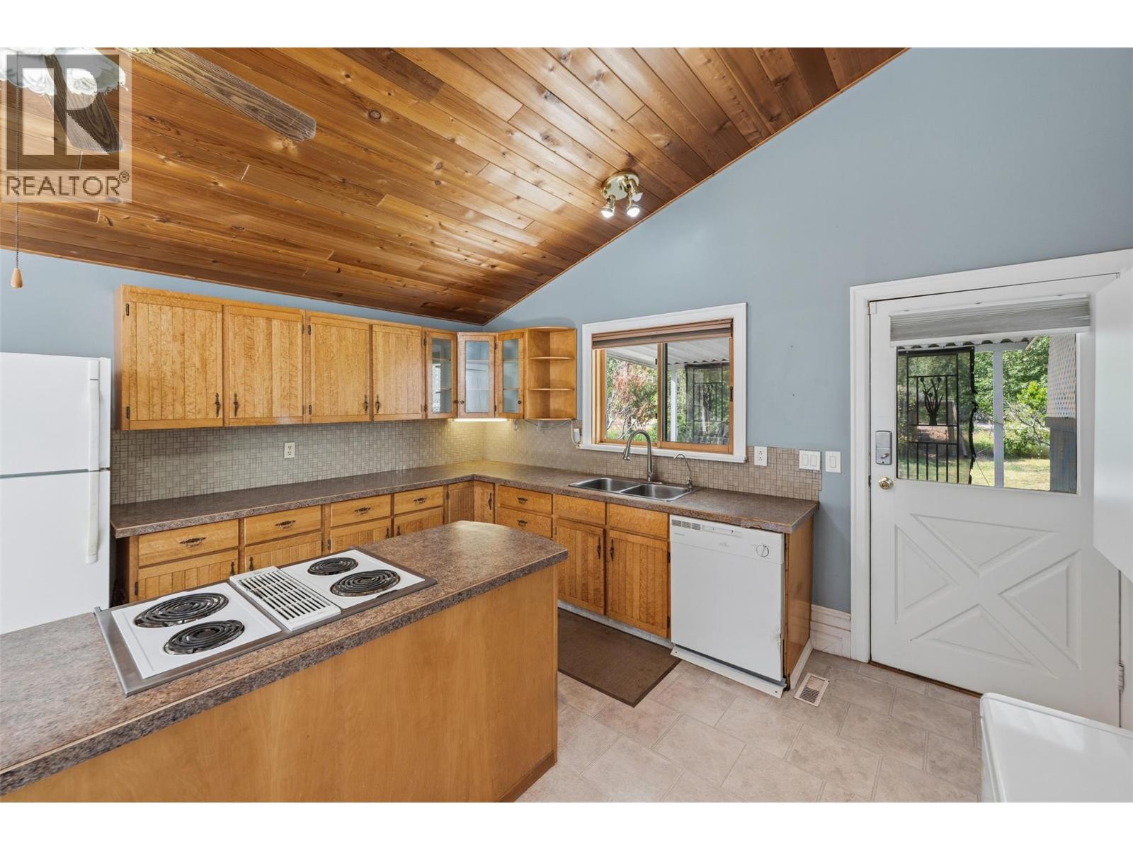  SYKES Crescent, Keremeos