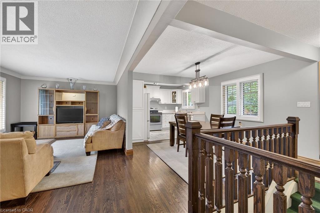 187 COUNCIL Crescent - 14