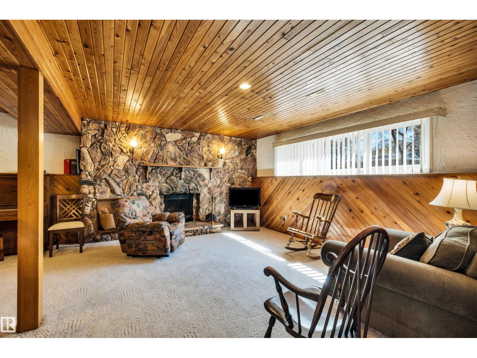 46 LARKSPUR CR — photo 26