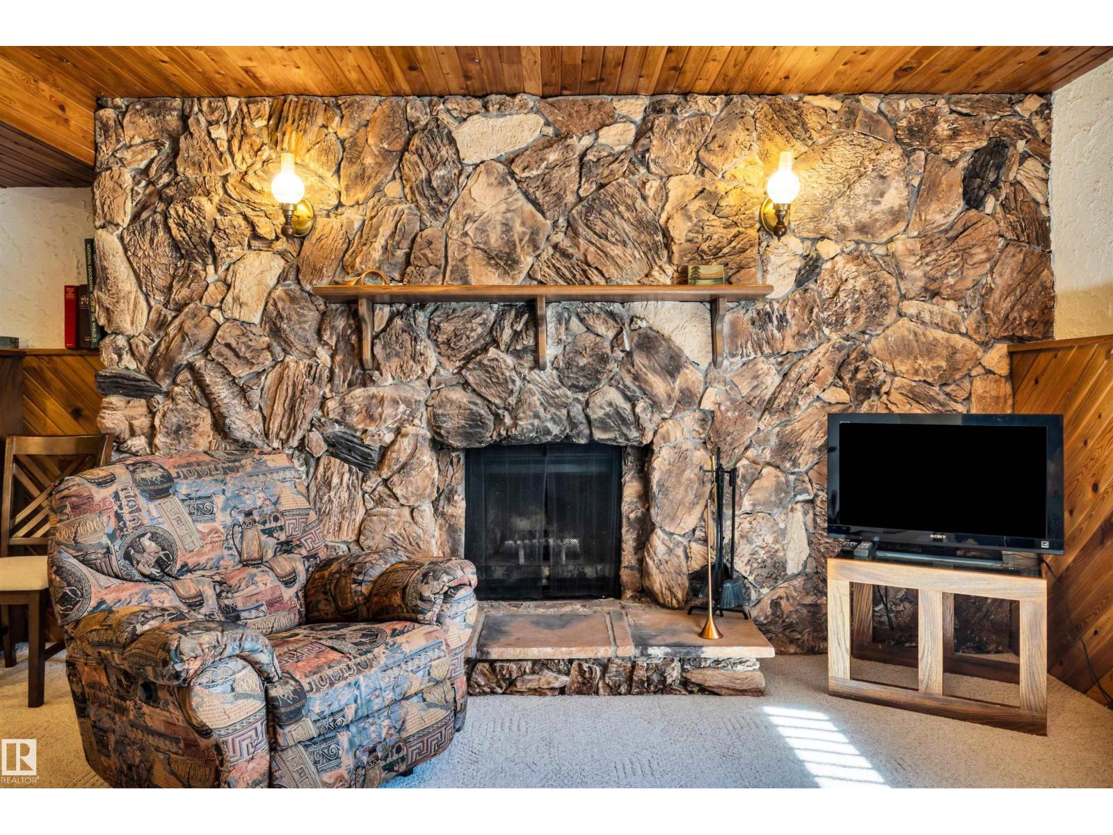 46 LARKSPUR CR — photo 29