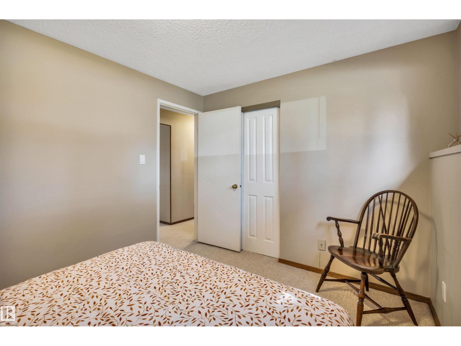 46 LARKSPUR CR — photo 33