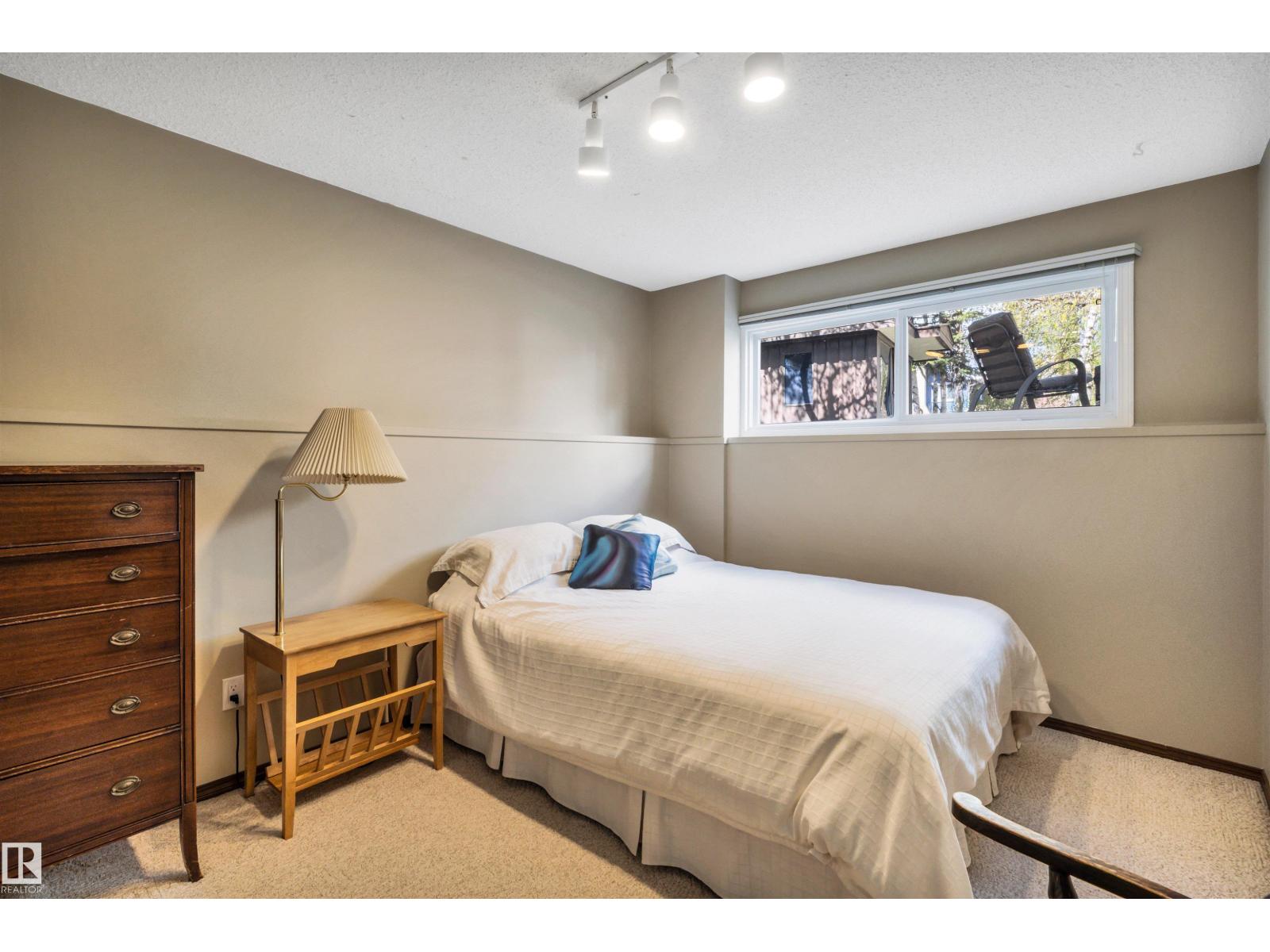 46 LARKSPUR CR — photo 34