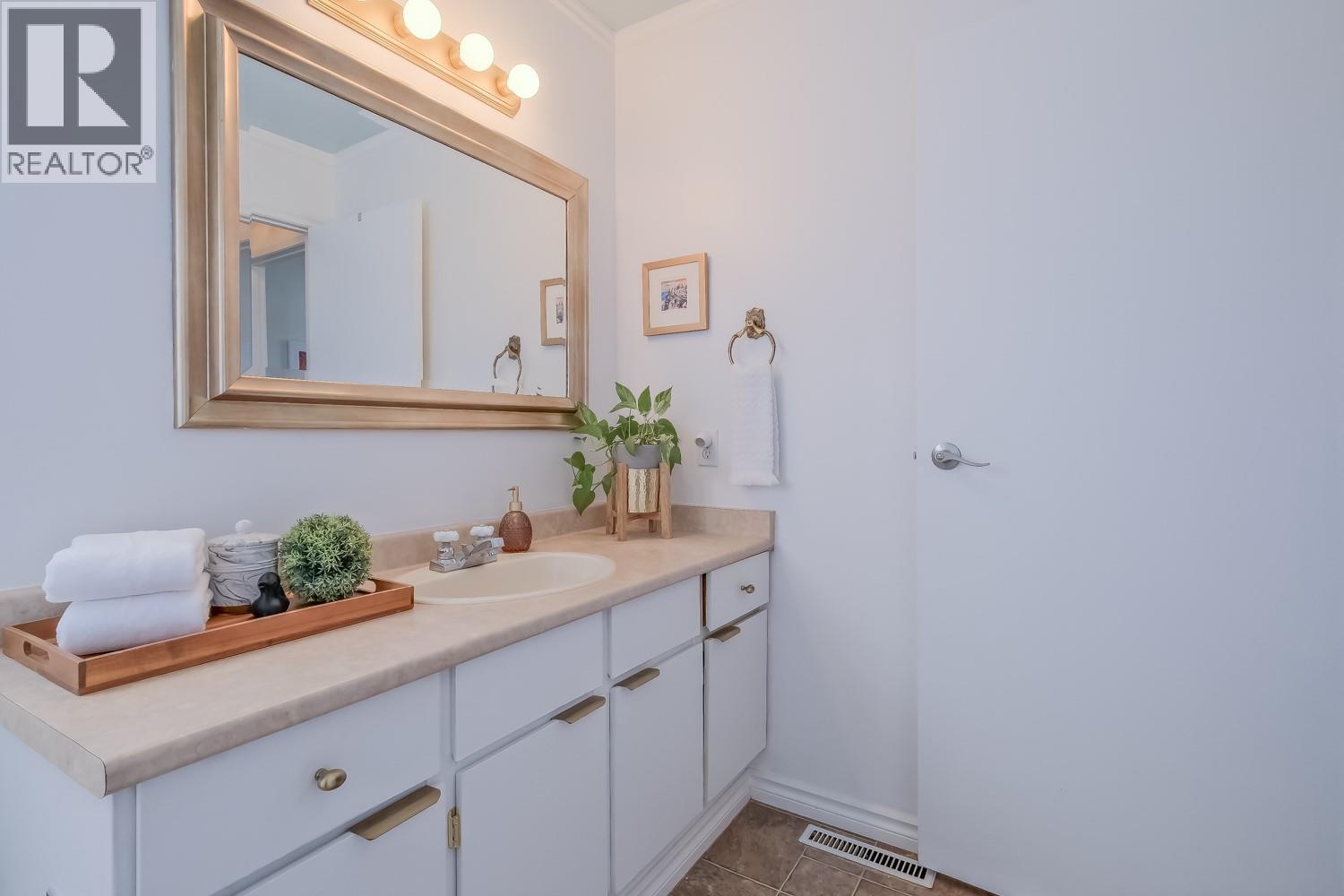 182 BLAIRMORE Crescent, Penticton