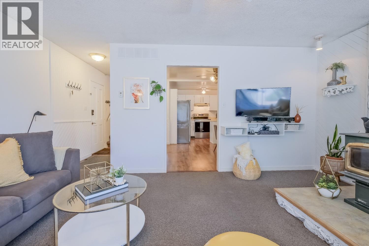 182 BLAIRMORE Crescent, Penticton