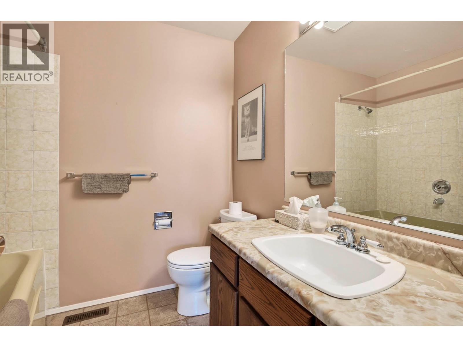 333 Robson Drive - 17